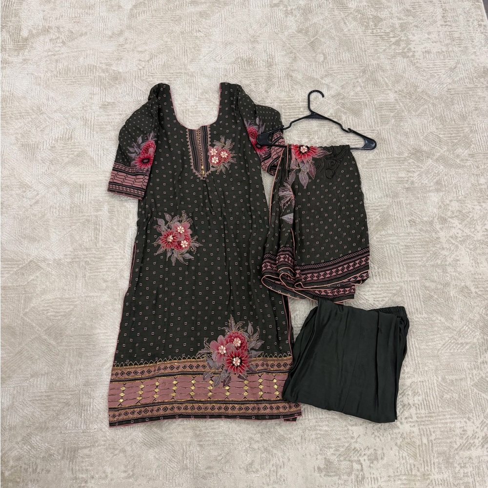Floral Embroidered Dress with Matching Scarf and Pants